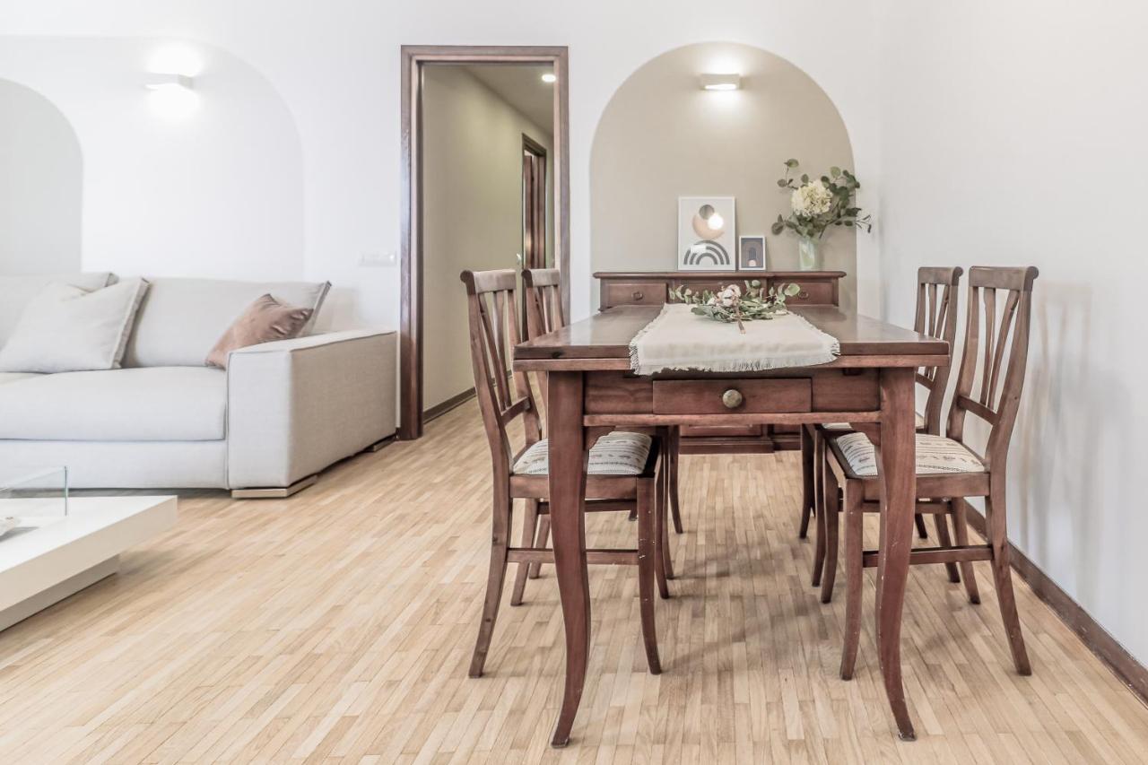 Stunning View Lakeside Apartment - Larihome A11 Gravedona Exterior photo